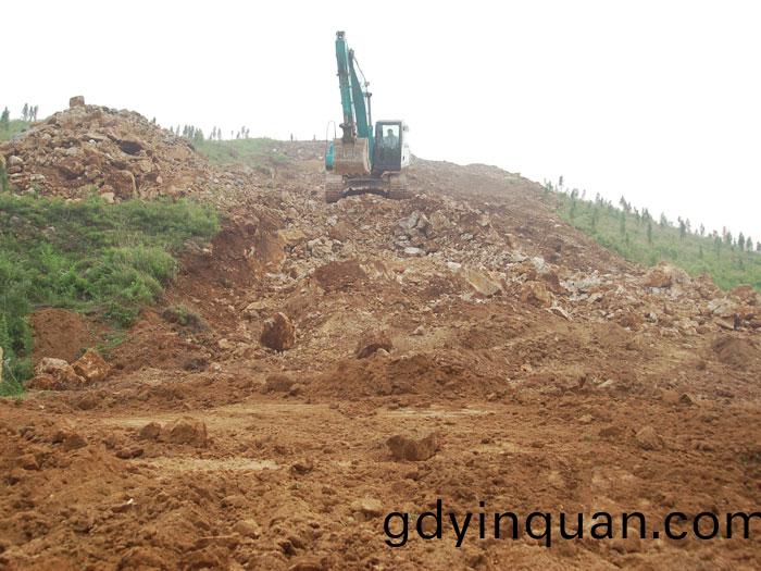 山(shan)東(dong)天然(ran)氣(qi)筦網工程(cheng)泰(tai)安-青(qing)島(dao)榦線工(gong)程線(xian)路施工