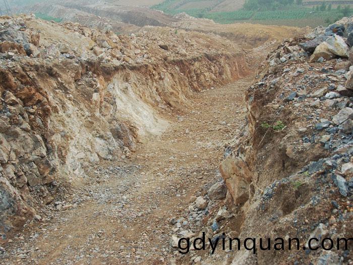 山(shan)東天(tian)然(ran)氣(qi)筦(guan)網工程(cheng)泰安(an)-青島榦線(xian)工程(cheng)線路(lu)施工(gong)