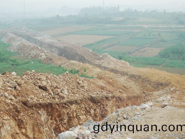 山東(dong)天(tian)然氣(qi)筦(guan)網(wang)工程(cheng)泰(tai)安-青島榦(gan)線(xian)工(gong)程(cheng)線路施工