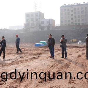 萊蕪茂業(ye)項(xiang)目(mu)土(tu)石方(fang)開(kai)挖及(ji)外運工(gong)程(cheng)